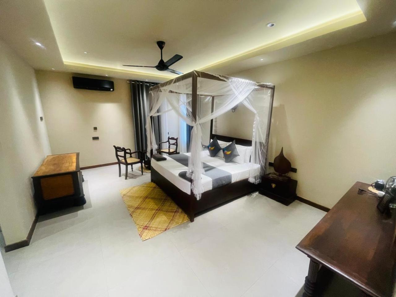 Bohemian Nest Hotel Negombo Exterior foto